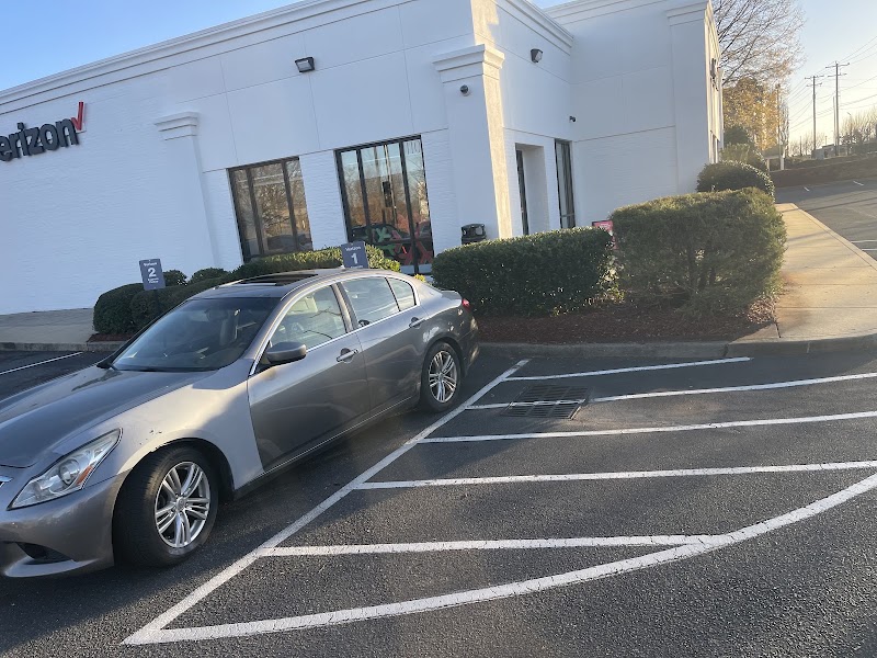New grass life LLC at work